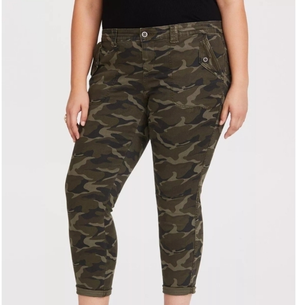 Torrid Military Crop Pants Camo Skinny